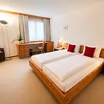 Hotel Seehof Direkt Am Heidsee Valbella