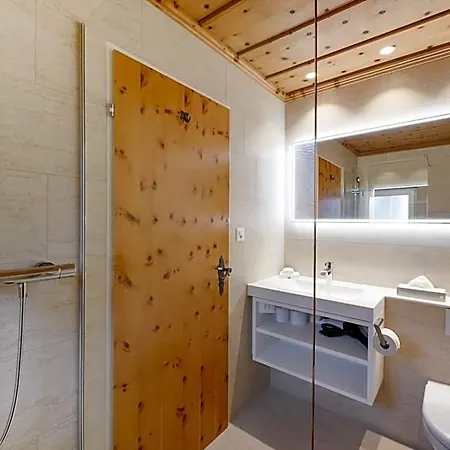 Hotel Seehof Direkt Am Heidsee 3*